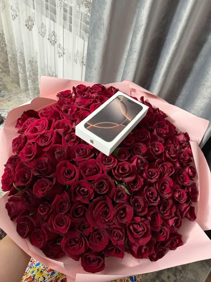 SignalPathWay workshop space where corporate flower arrangements are designed and prepared for business delivery